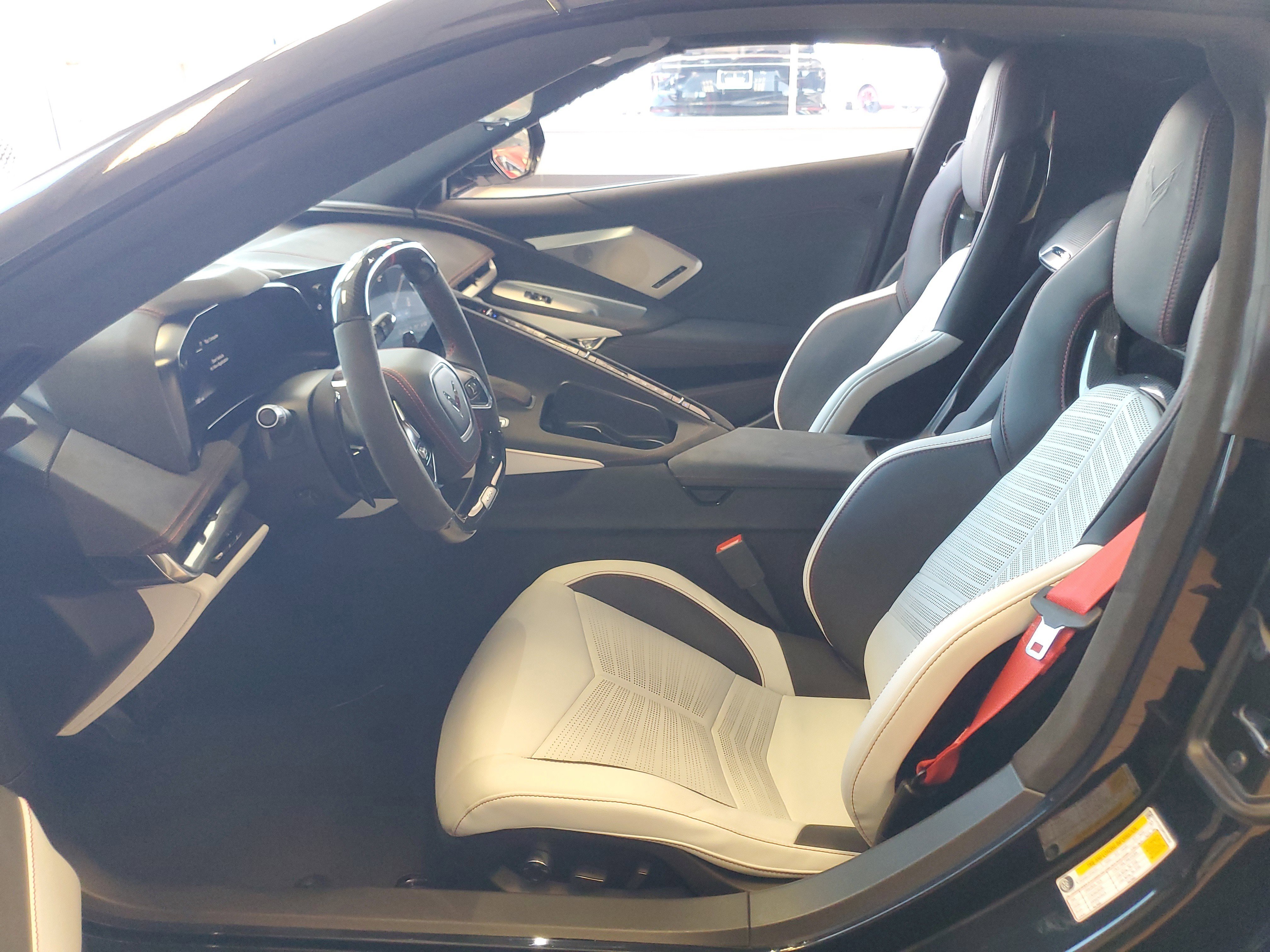 Used 2023 Chevrolet Corvette Z06 image 10