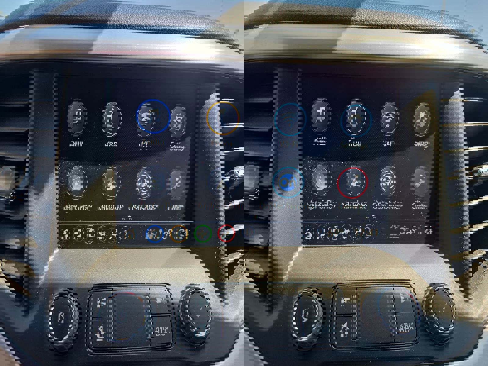 Used 2023 GMC Acadia SLE w/ Driver Convenience Package image 23