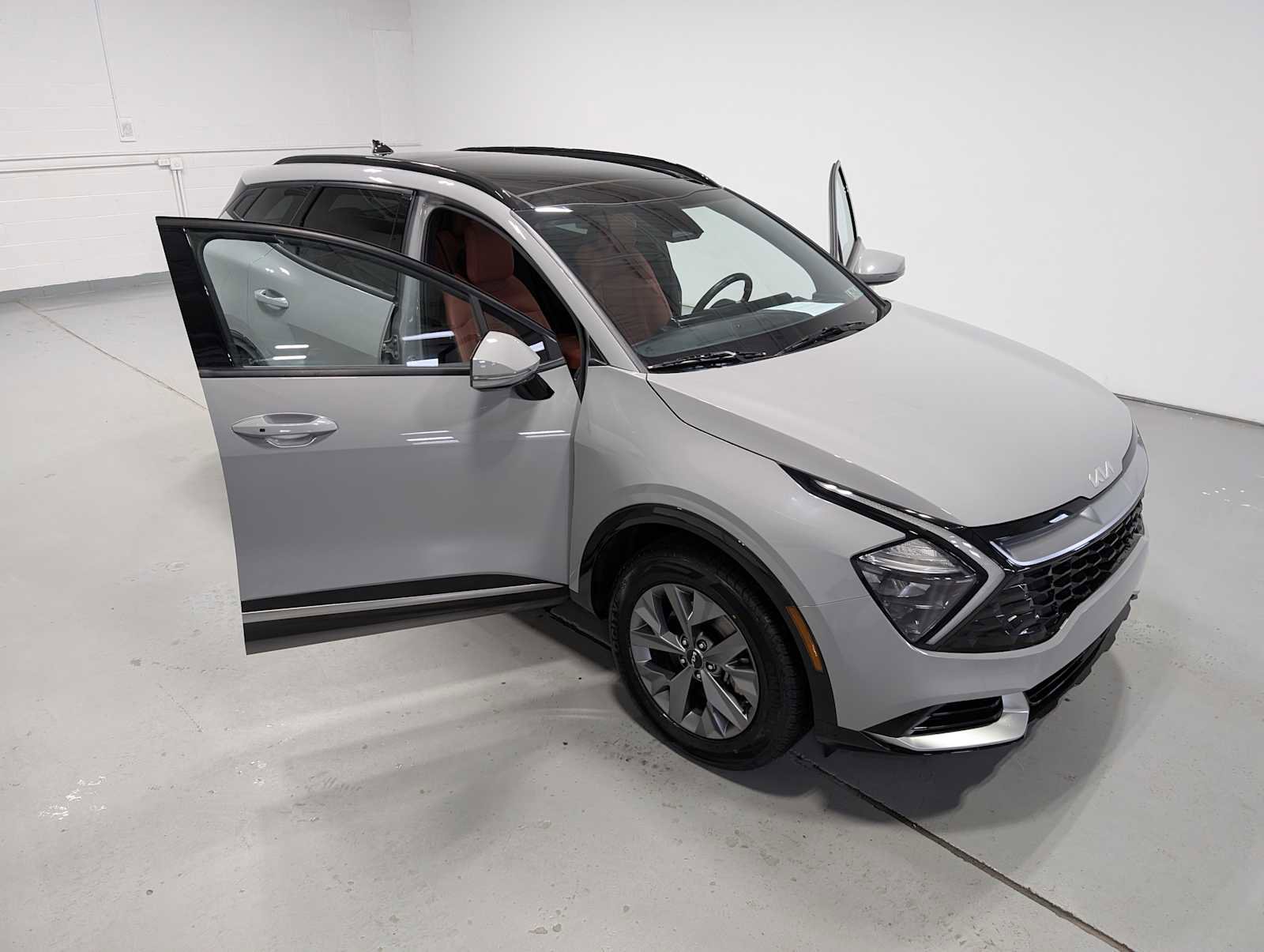 Certified 2023 Kia Sportage SX AWD/4WD image 16