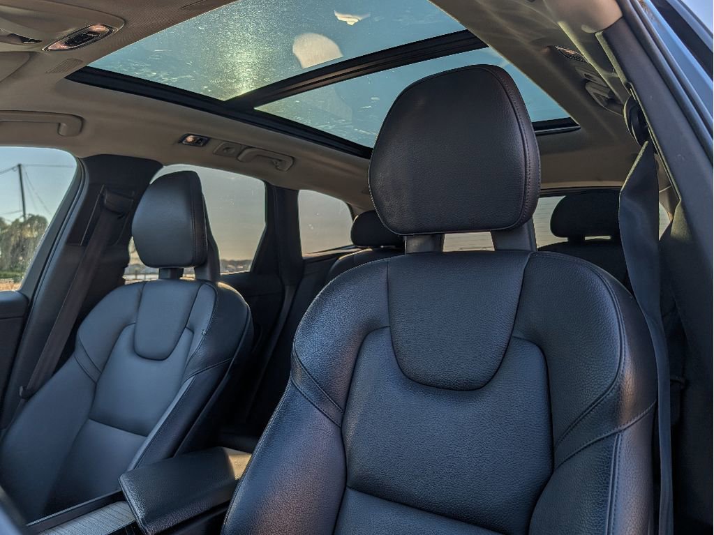 Used 2018 Volvo XC60 T5 Inscription w/ Convenience Package image 15