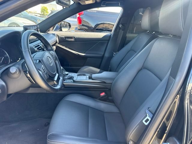 Used 2025 Lexus IS 300 F Sport RWD image 9
