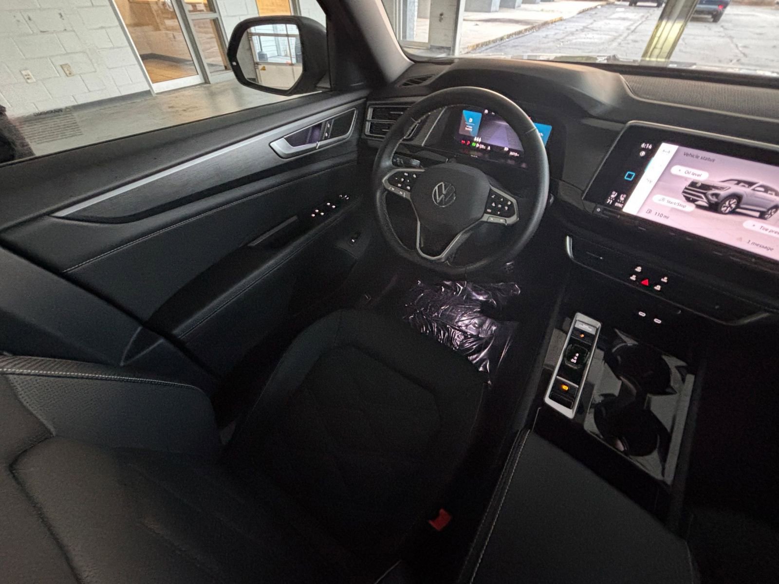 Used 2025 Volkswagen Atlas Cross Sport SE image 34