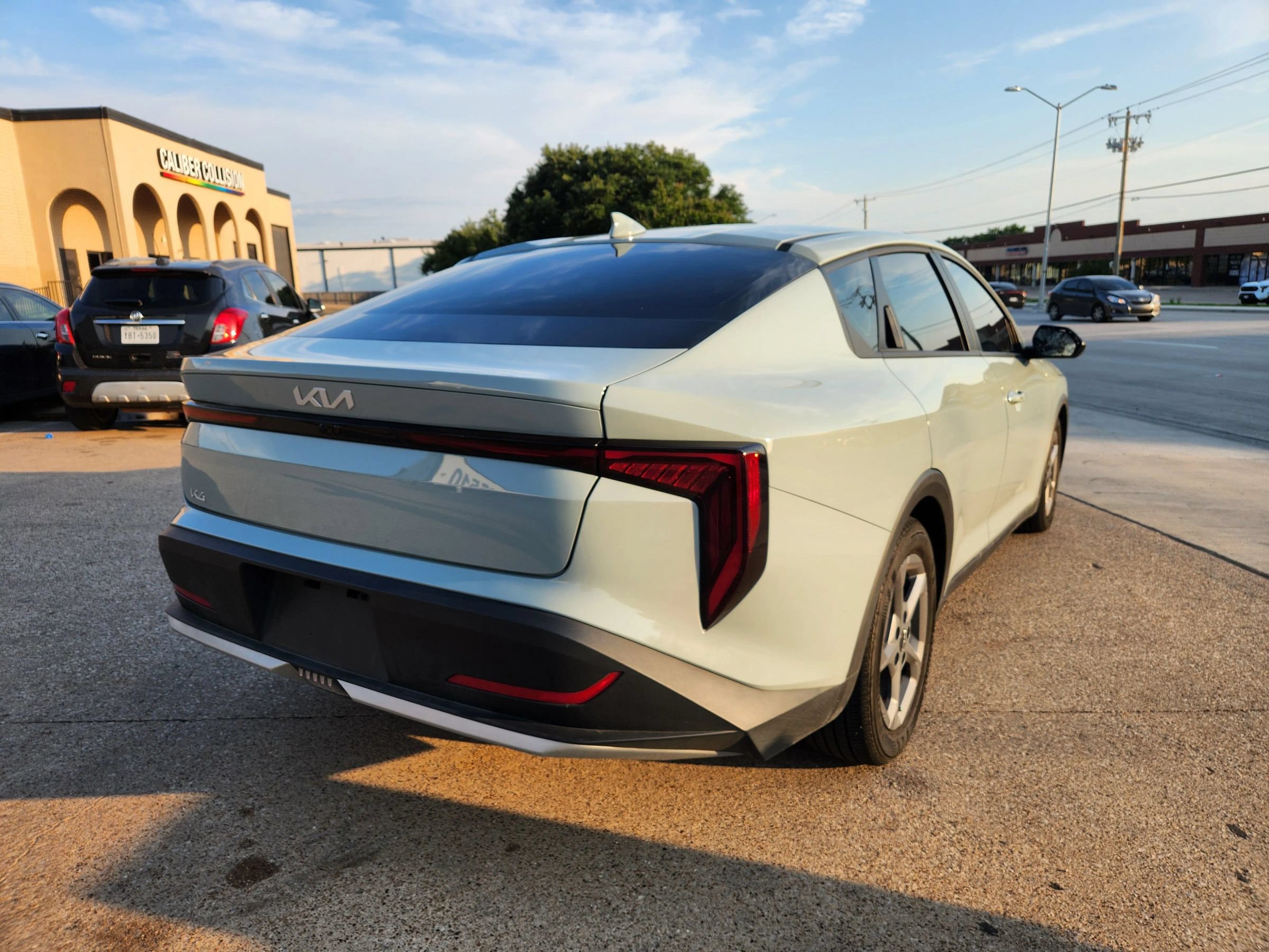 Used 2026 Kia K4 FWD image 4