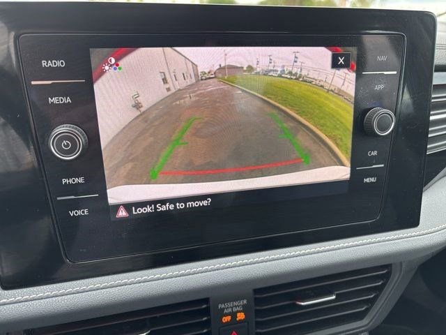 Used 2025 Volkswagen Jetta SEL FWD image 21