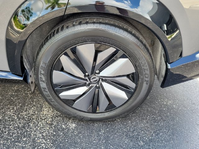 Used 2024 Nissan Ariya AWD image 8