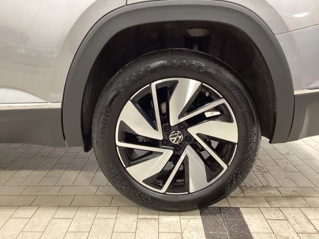 Certified 2025 Volkswagen Atlas SEL image 25