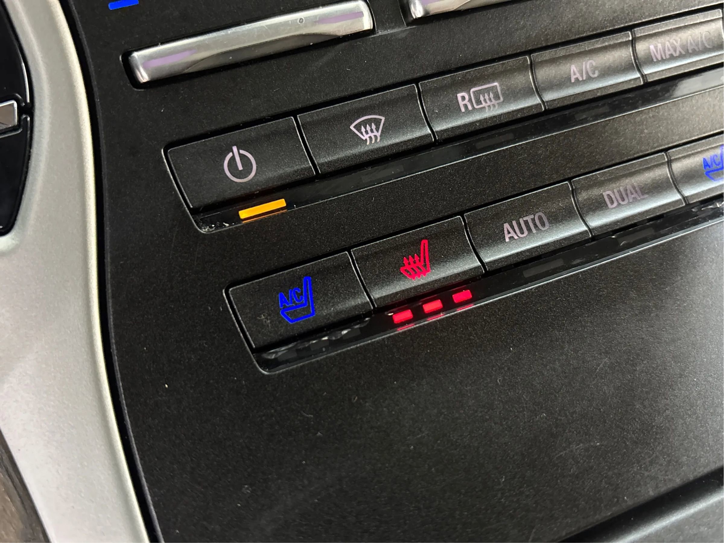 Used 2018 Lincoln MKX Reserve w/ Lincoln MKX Climate Package image 45