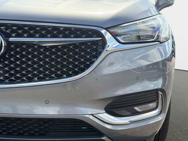 Used 2020 Buick Enclave Avenir w/ Avenir Technology Package FWD image 9