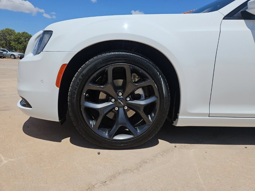Certified 2023 Chrysler 300 S RWD image 6