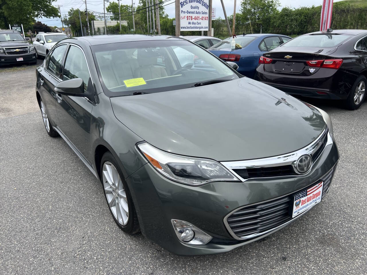Used 2013 Toyota Avalon Limited w/ Technology Pkg FWD image 5