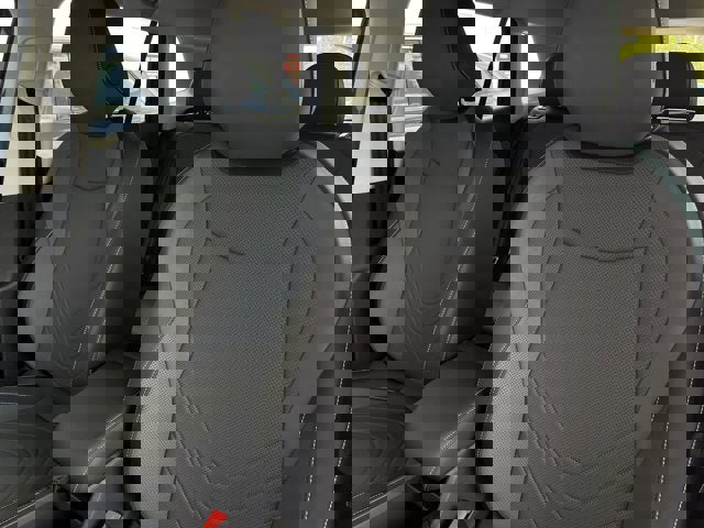 New 2025 Volkswagen Tiguan SE image 13