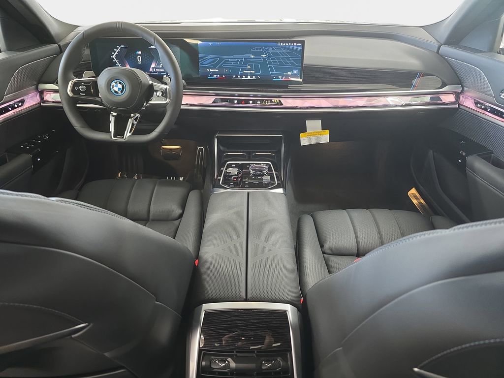 New 2026 BMW 750e xDrive w/ Premium Package image 7