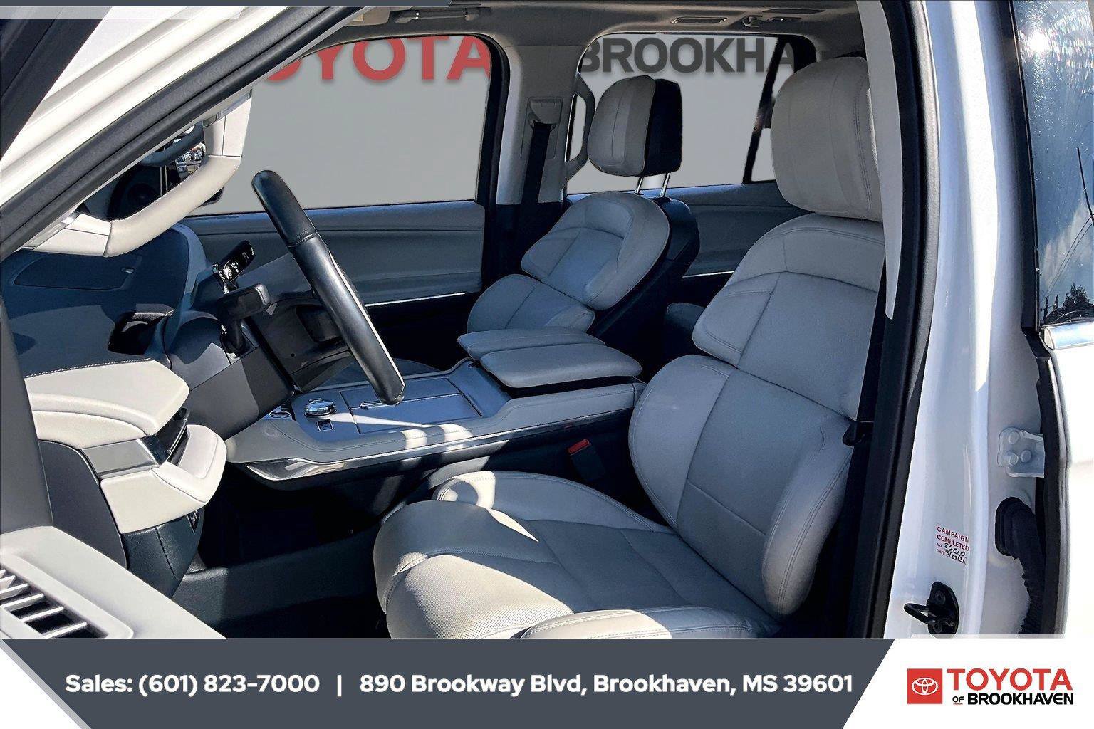 Used 2025 Lincoln Navigator L Reserve AWD/4WD image 18