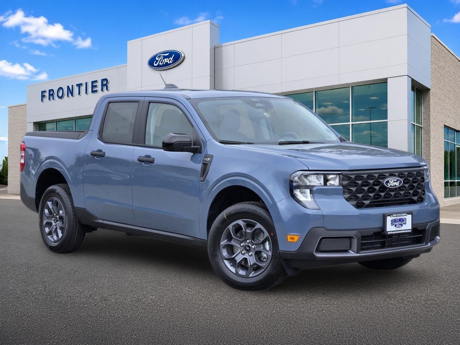 New 2026 Ford Maverick XLT w/ XLT Luxury Package FWD image 2