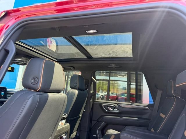 Used 2023 GMC Yukon AT4 w/ AT4 Premium Package AWD/4WD image 12