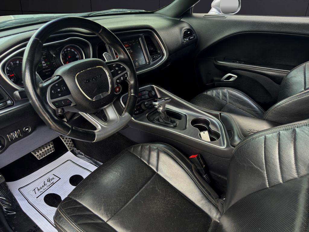 Used 2016 Dodge Challenger SRT w/ Technology Group image 12