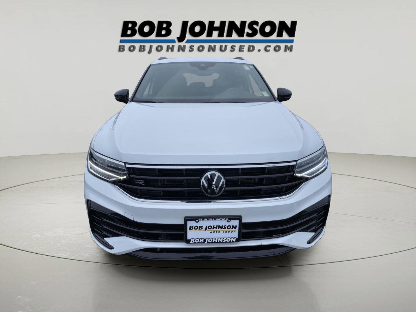Used 2023 Volkswagen Tiguan SE R-Line image 2
