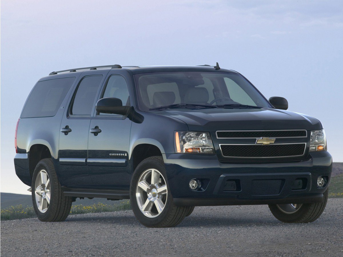 Used 2007 Chevrolet Suburban LT w/ LT Preferred Equipment Group AWD/4WD image 1