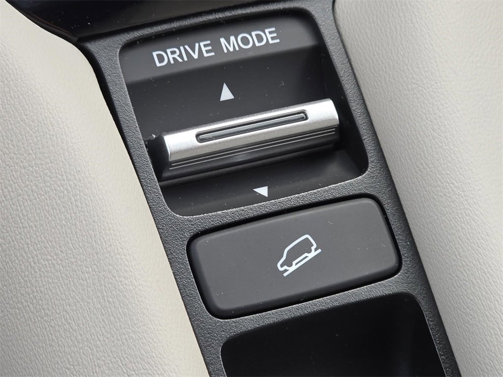 New 2026 Honda HR-V LX image 7