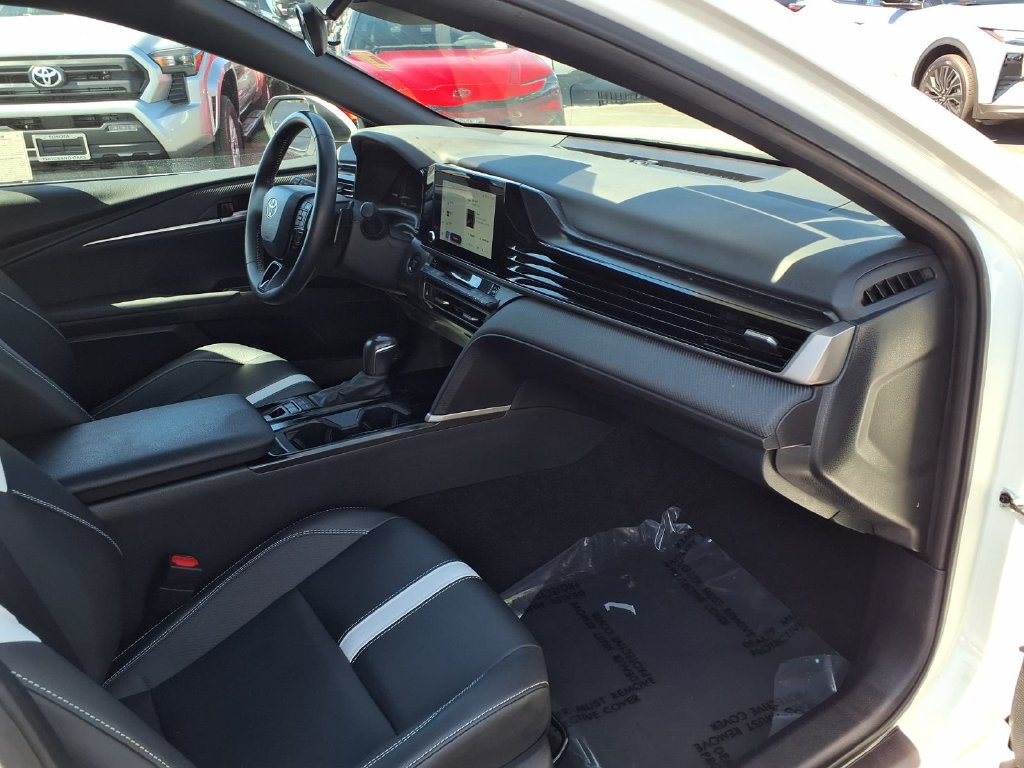 Used 2025 Toyota Camry SE FWD image 34