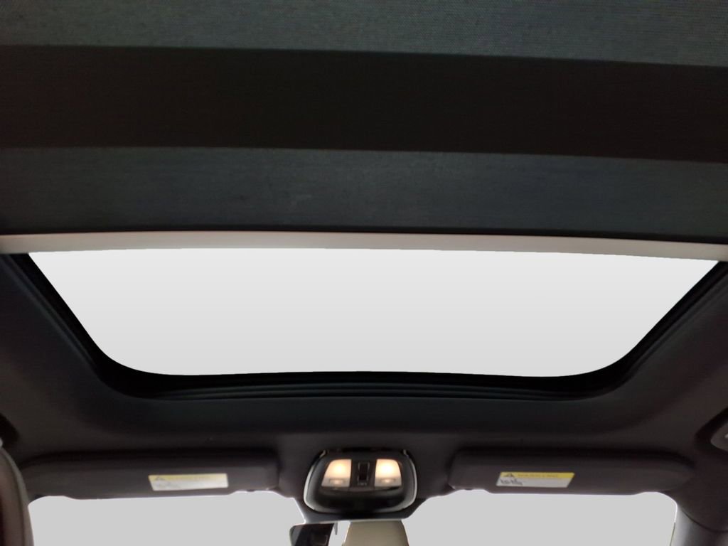 New 2026 Volvo XC90 B6 Plus w/ Protection Package Premier image 10