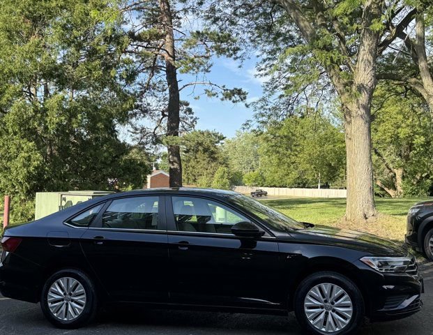 Used 2019 Volkswagen Jetta S w/ Driver Assistance Package FWD image 22