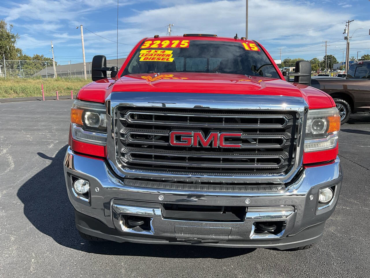 Used 2015 GMC Sierra 2500 SLT w/ Duramax Plus Package image 8