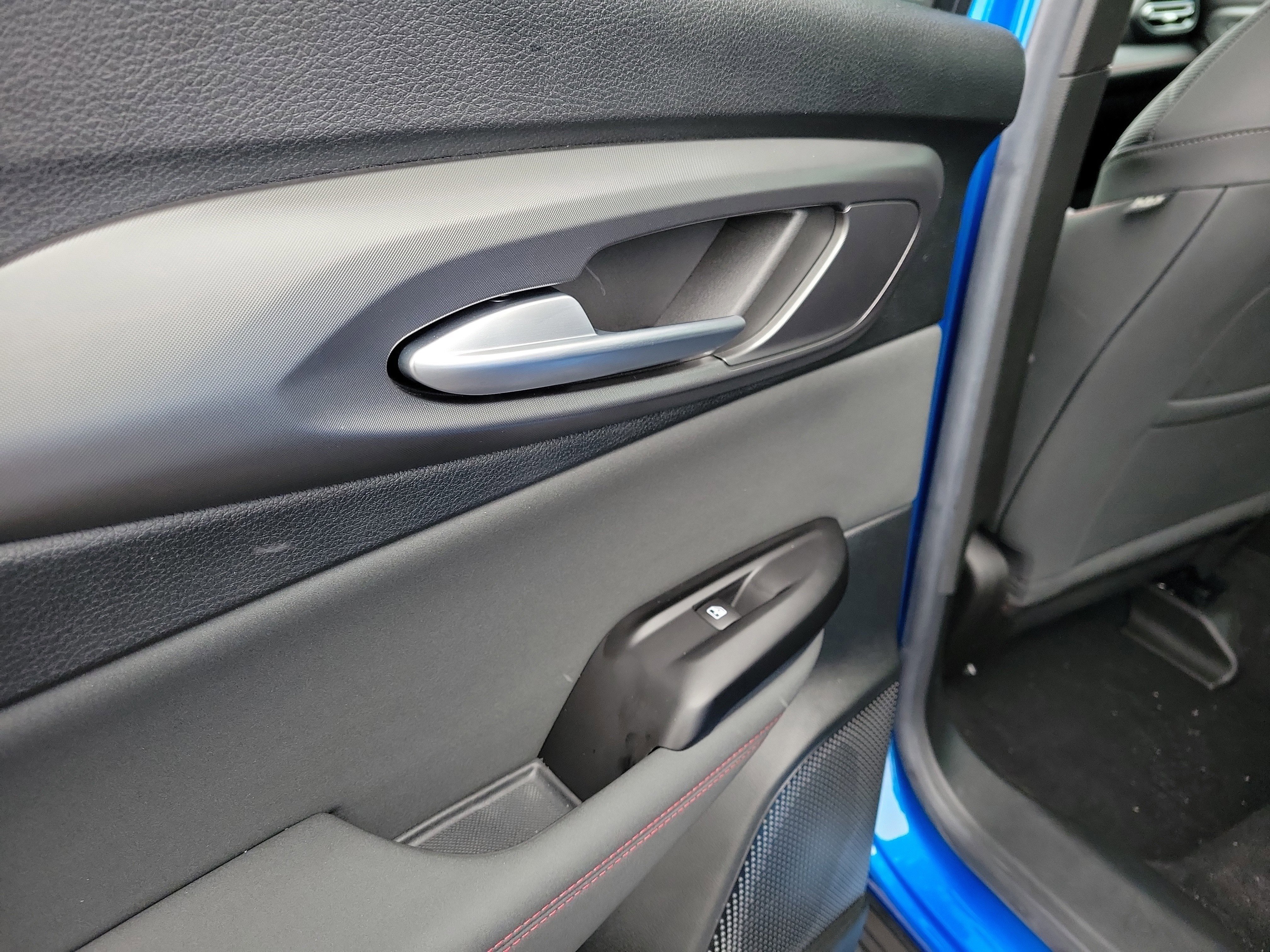 Used 2024 Dodge Hornet R/T w/ Tech Pack w/o Parking image 13