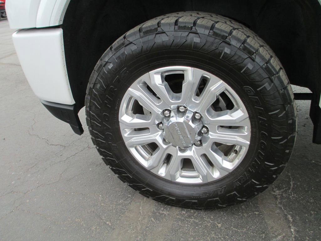 Used 2023 GMC Sierra 2500 Denali w/ Denali Ultimate Package image 15