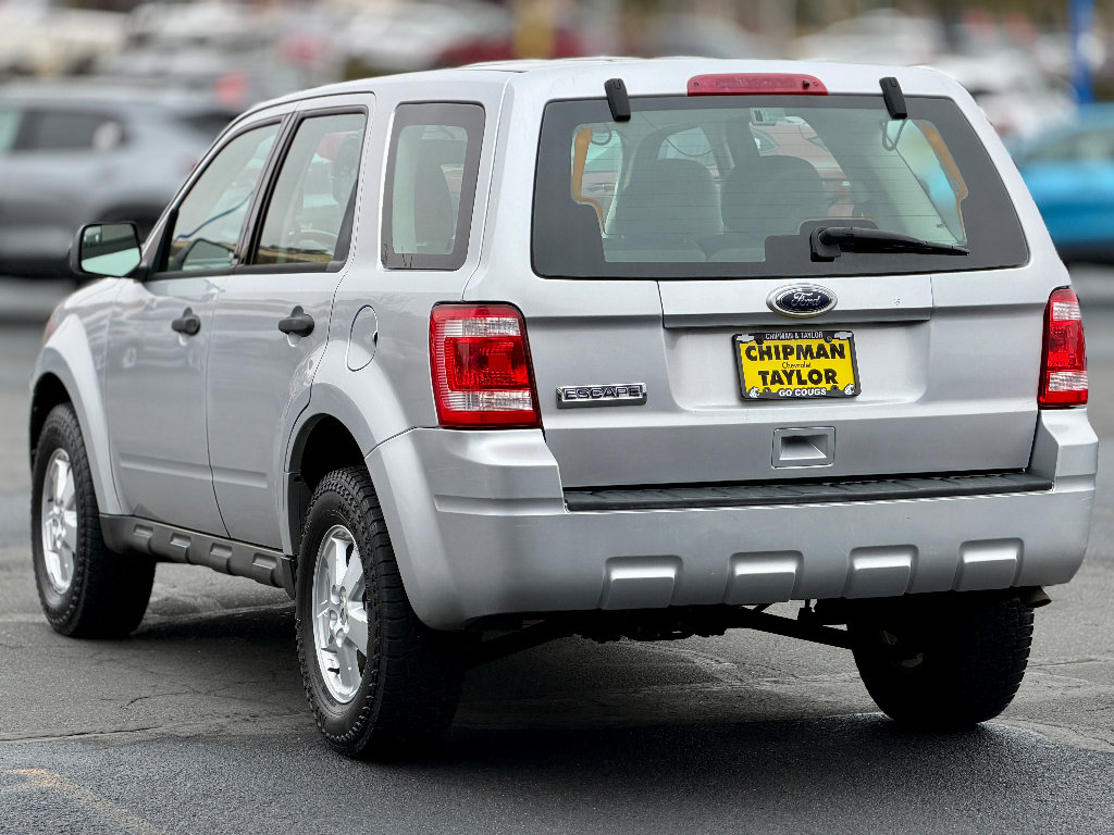 Used 2010 Ford Escape XLS image 15