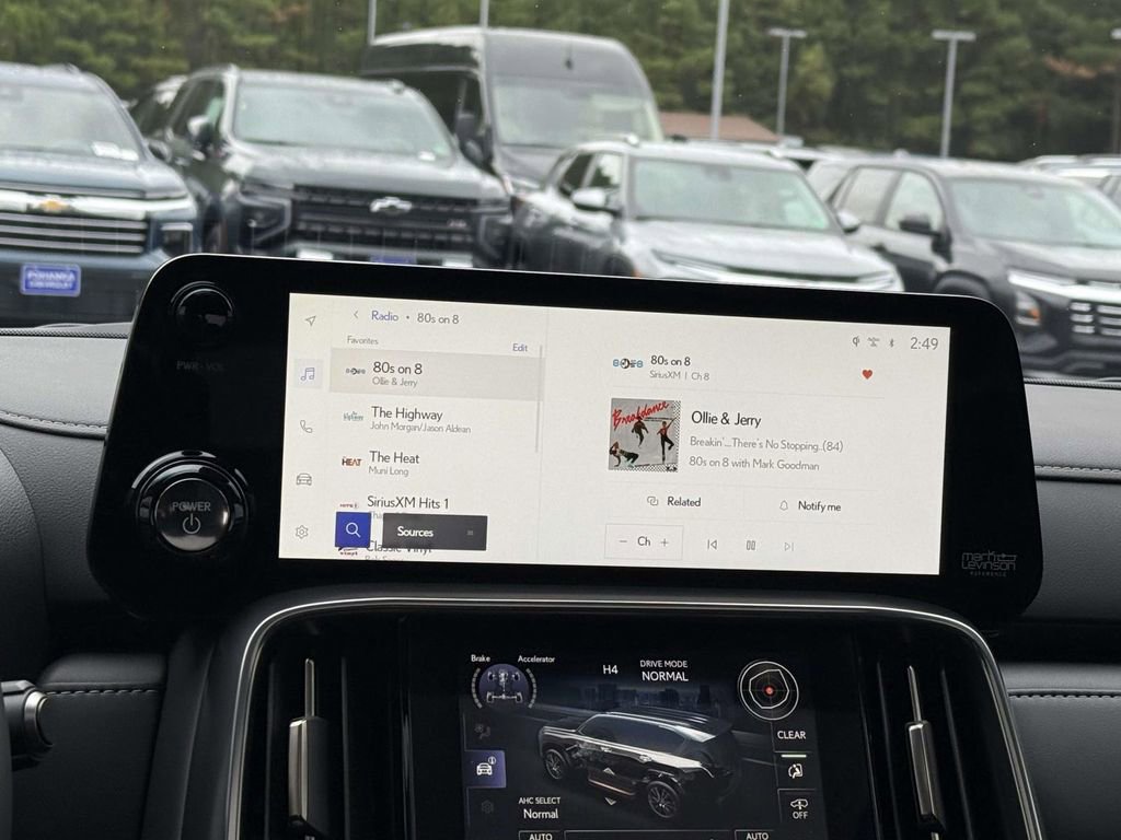 Used 2025 Lexus LX 700h Overtrail image 10