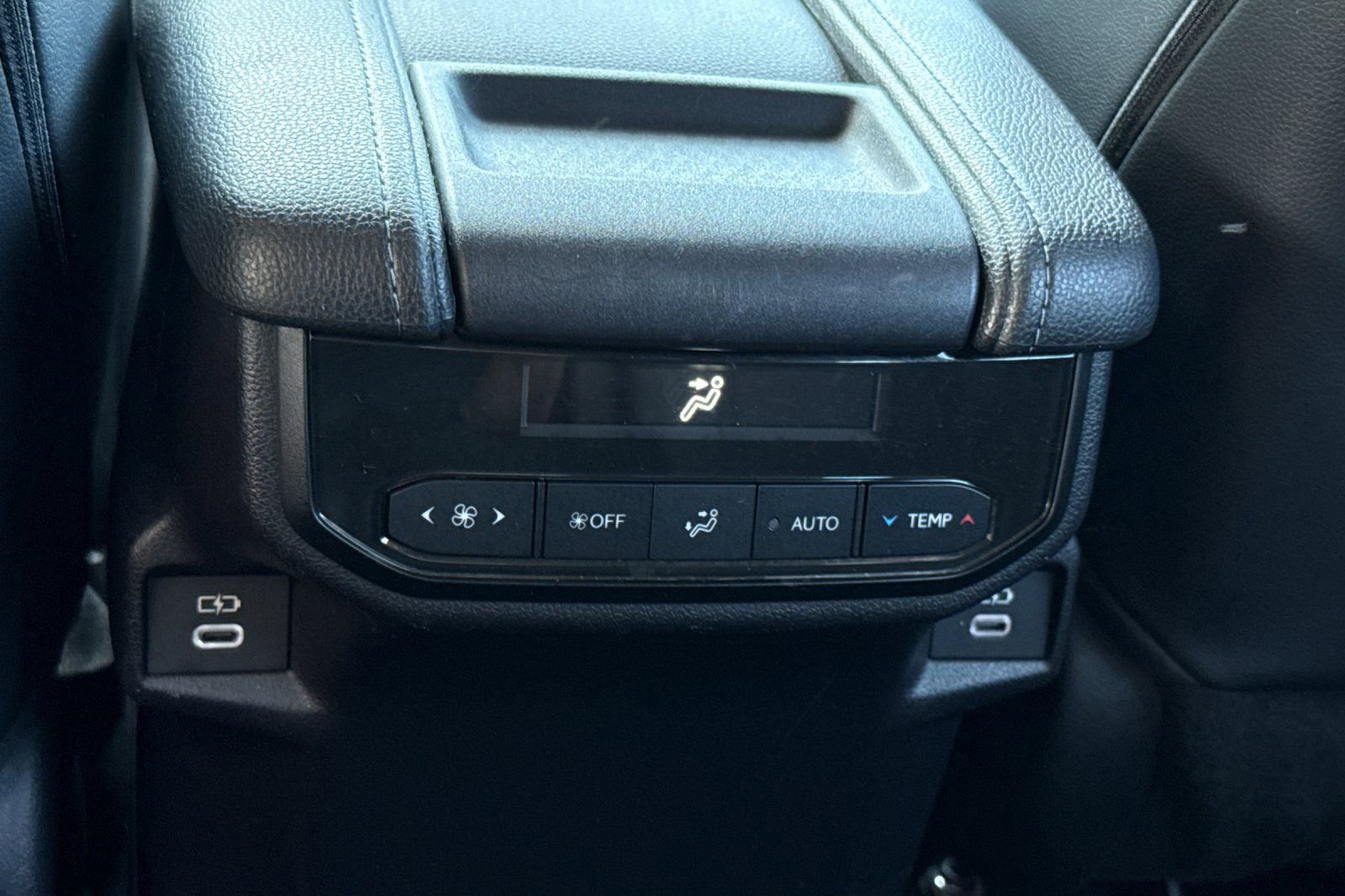 Certified 2025 Toyota Grand Highlander AWD image 16