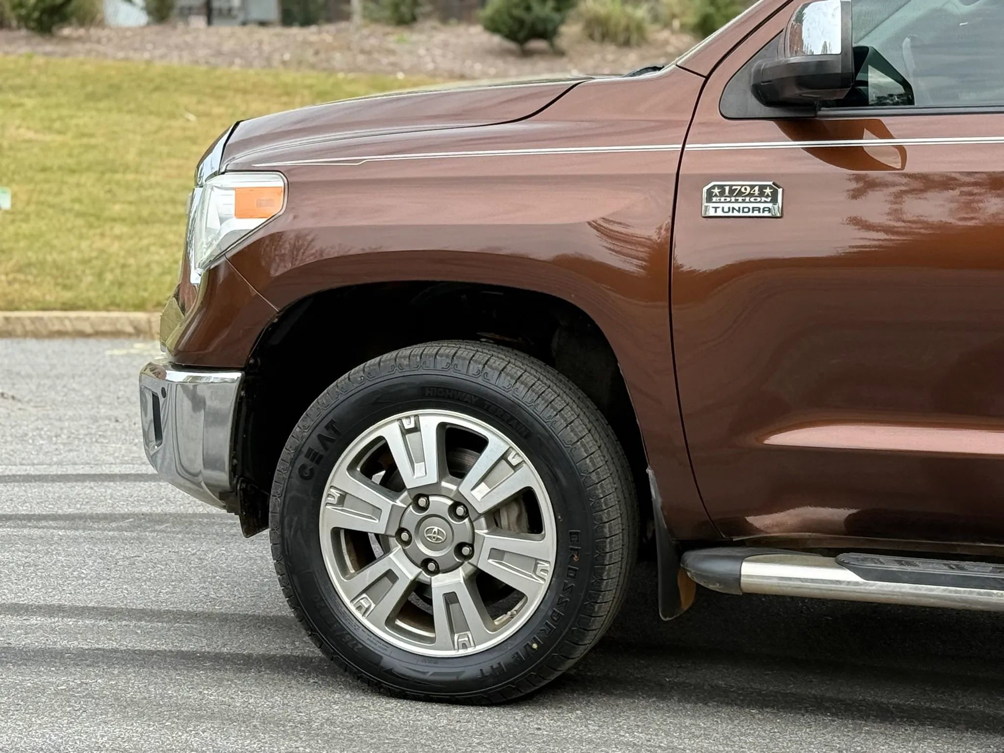 Used 2014 Toyota Tundra 1794 Edition image 11