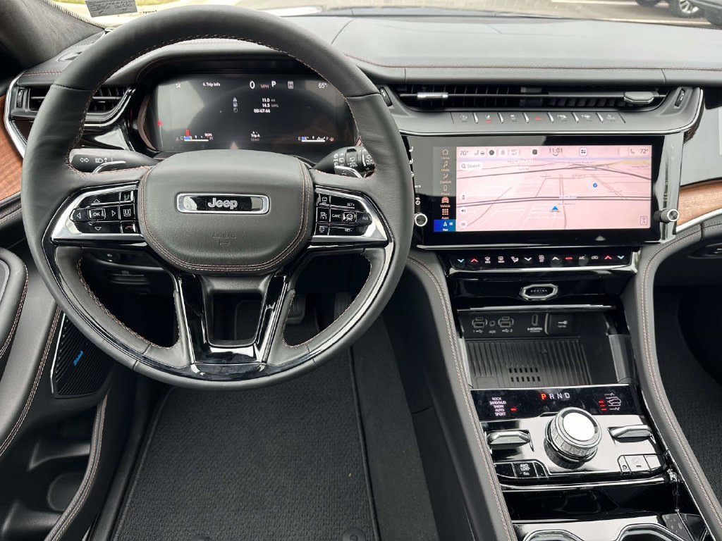 New 2027 Jeep Grand Cherokee Summit AWD/4WD image 17