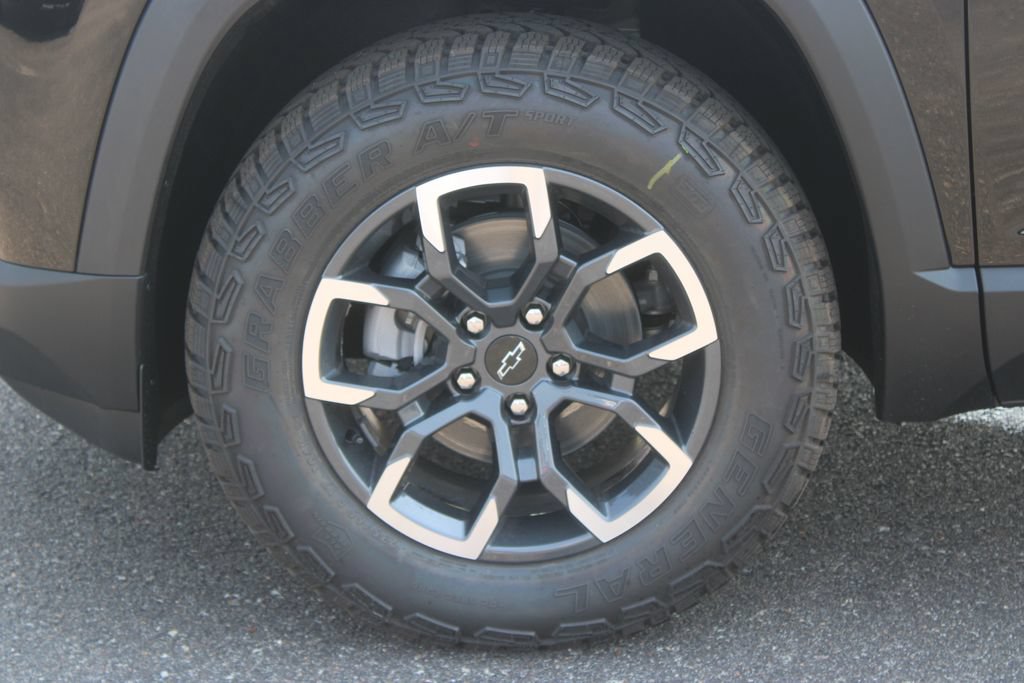 New 2027 Chevrolet Equinox ACTIV w/ Convenience Package III AWD/4WD image 21
