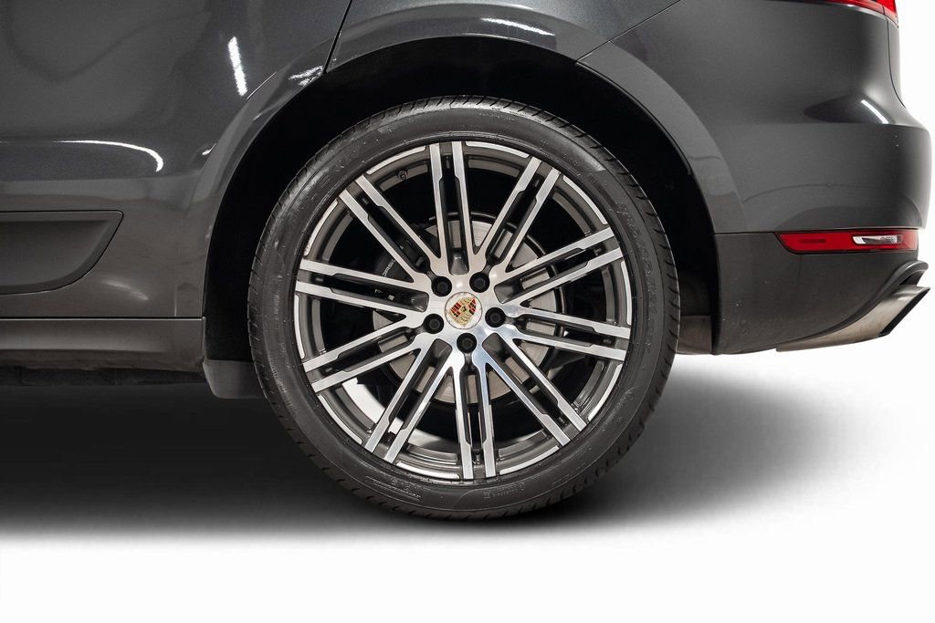 Used 2017 Porsche Macan image 19