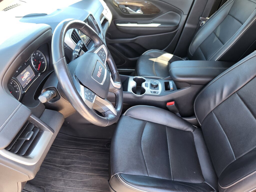 Used 2019 GMC Terrain Denali w/ Advanced Safety Package image 8
