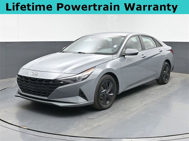 Used 2022 Hyundai Elantra SEL image 15