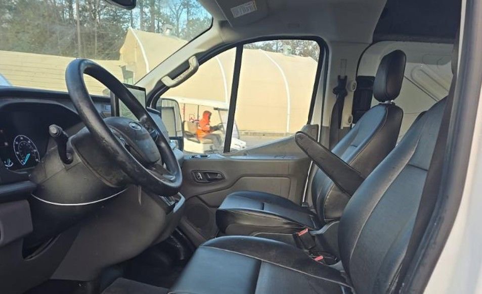 Used 2023 Ford Transit 150 Low Roof image 5