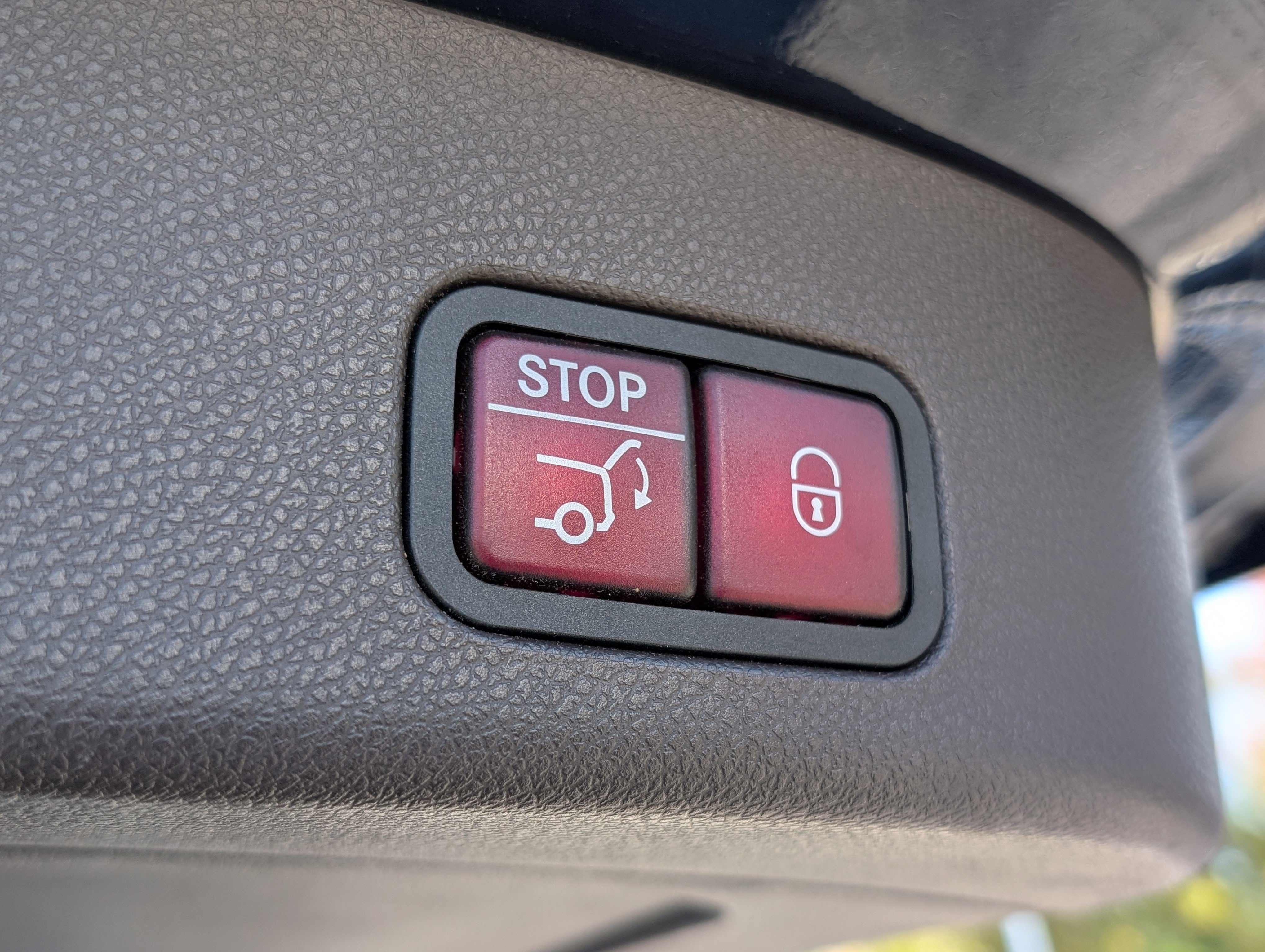 Used 2019 Mercedes-Benz GLS 550 4MATIC image 16