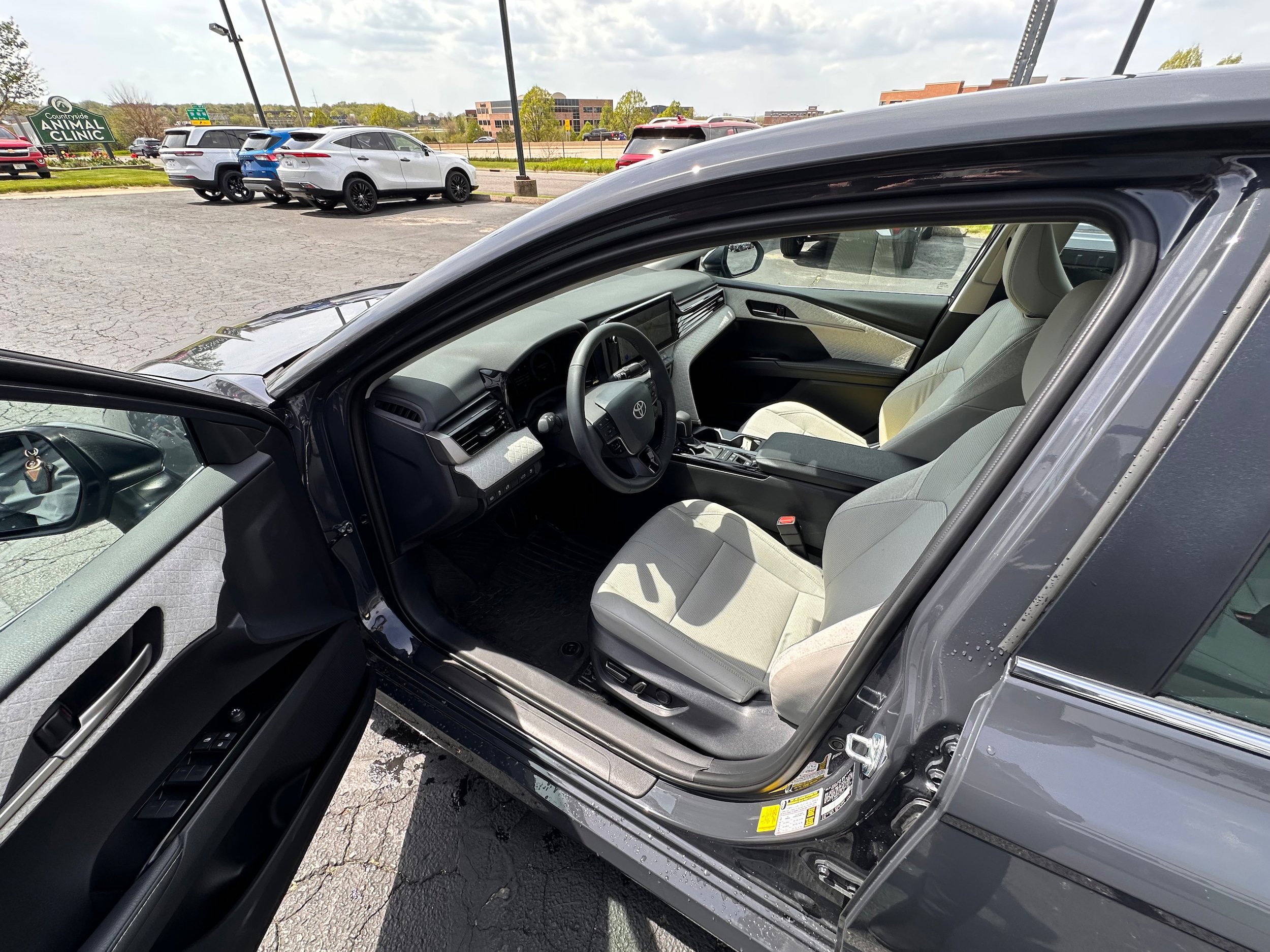 Used 2026 Toyota Camry XLE FWD image 13