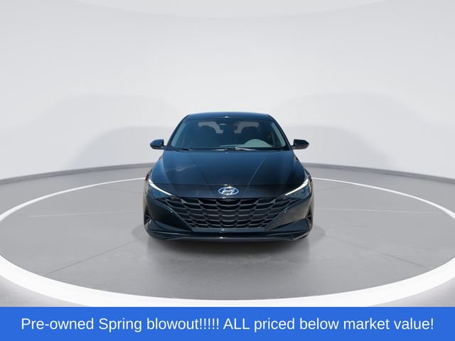 Used 2023 Hyundai Elantra SE FWD image 3