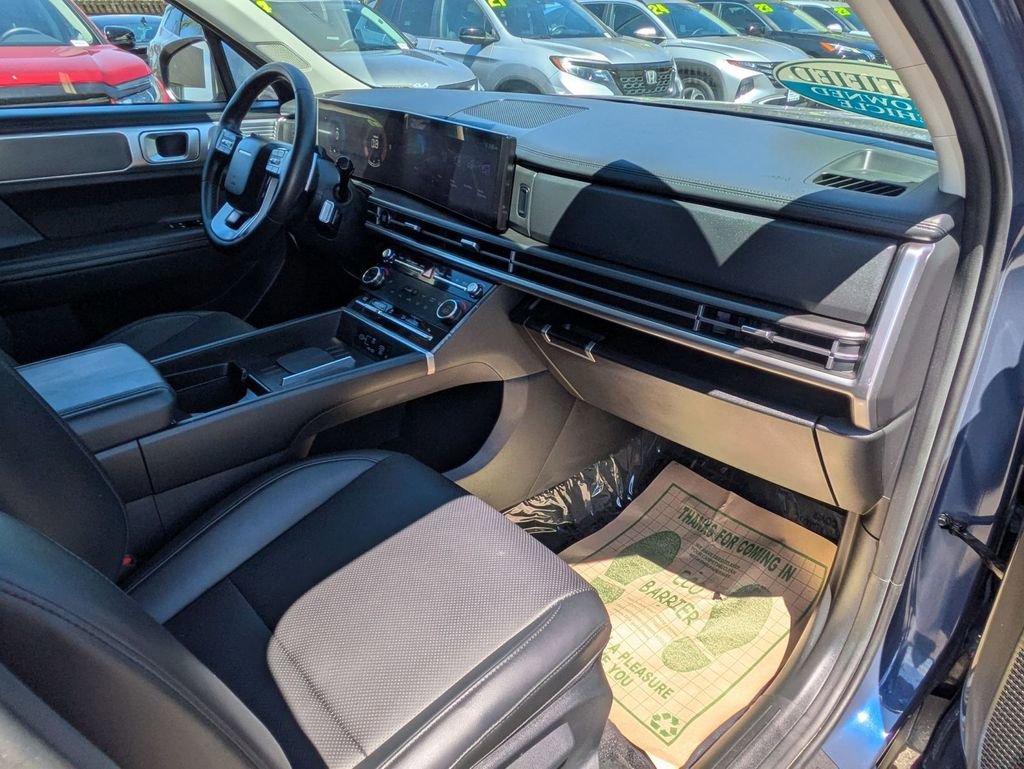 Certified 2025 Hyundai Santa Fe SEL image 30