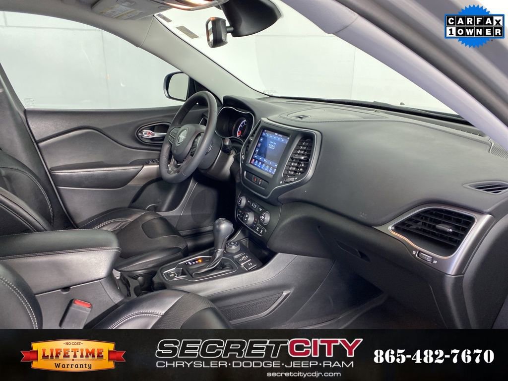 Used 2022 Jeep Cherokee Latitude Lux w/ Sun & Sound Group image 35