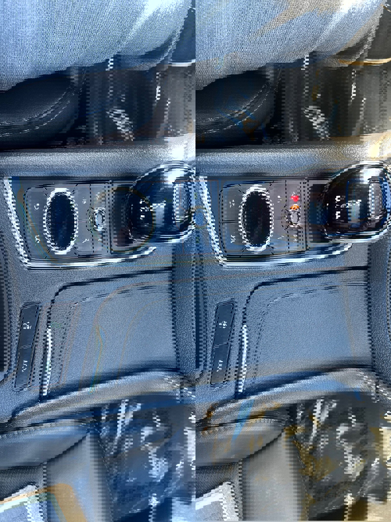 Used 2022 Cadillac XT6 Premium Luxury image 29