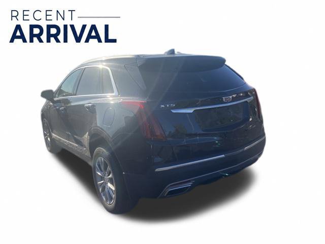 Used 2020 Cadillac XT5 Premium Luxury w/ LPO, Floor Liner Package FWD image 5