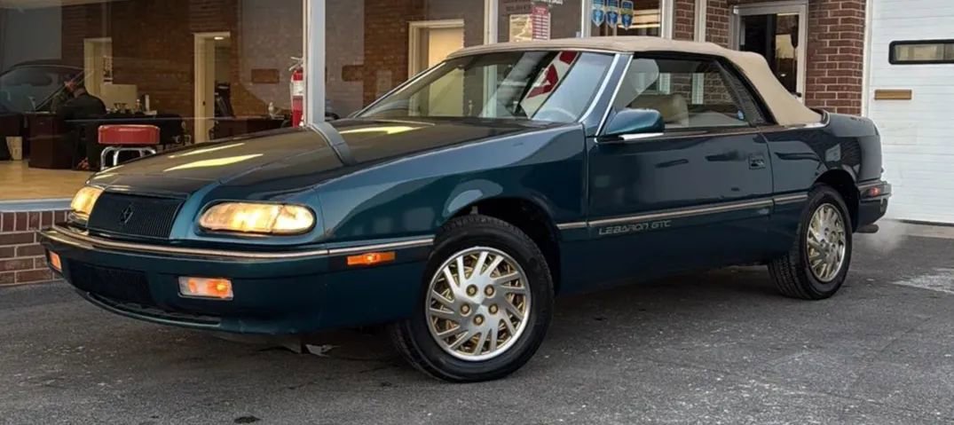 Used 1995 Chrysler LeBaron GTC FWD image 3