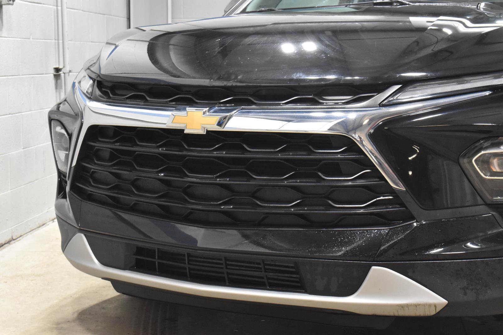 Used 2024 Chevrolet Blazer LT FWD image 33