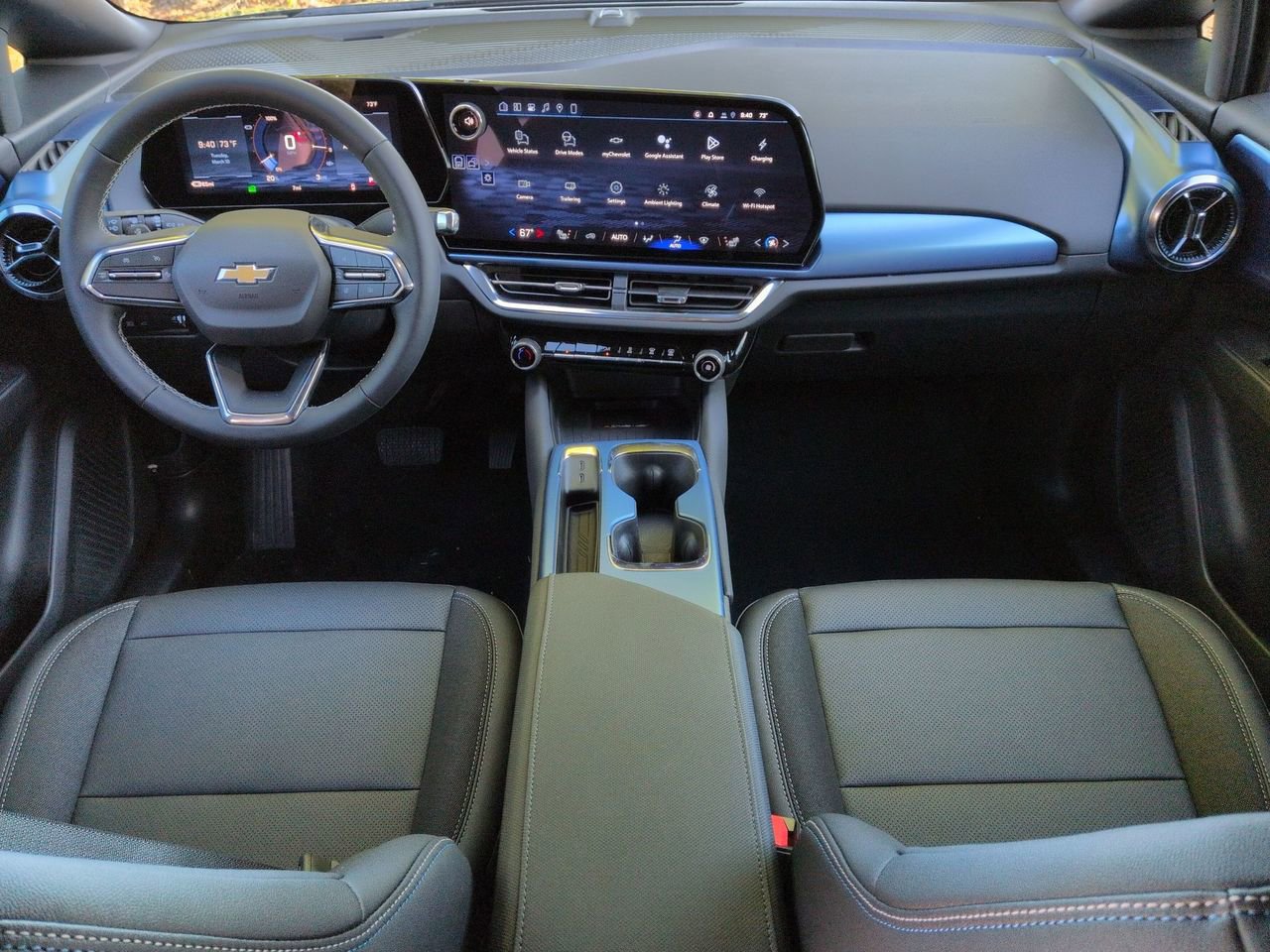 New 2026 Chevrolet Equinox EV LT FWD image 21