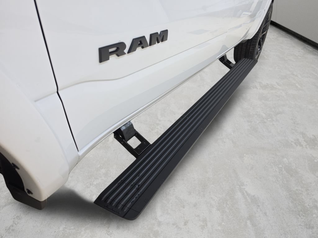 New 2027 RAM 1500 Laramie w/ Night Edition AWD/4WD image 32